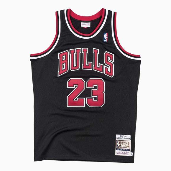 Authentic Michael Jordan Chicago Bulls NBA 1997-98 Jersey - Main Image